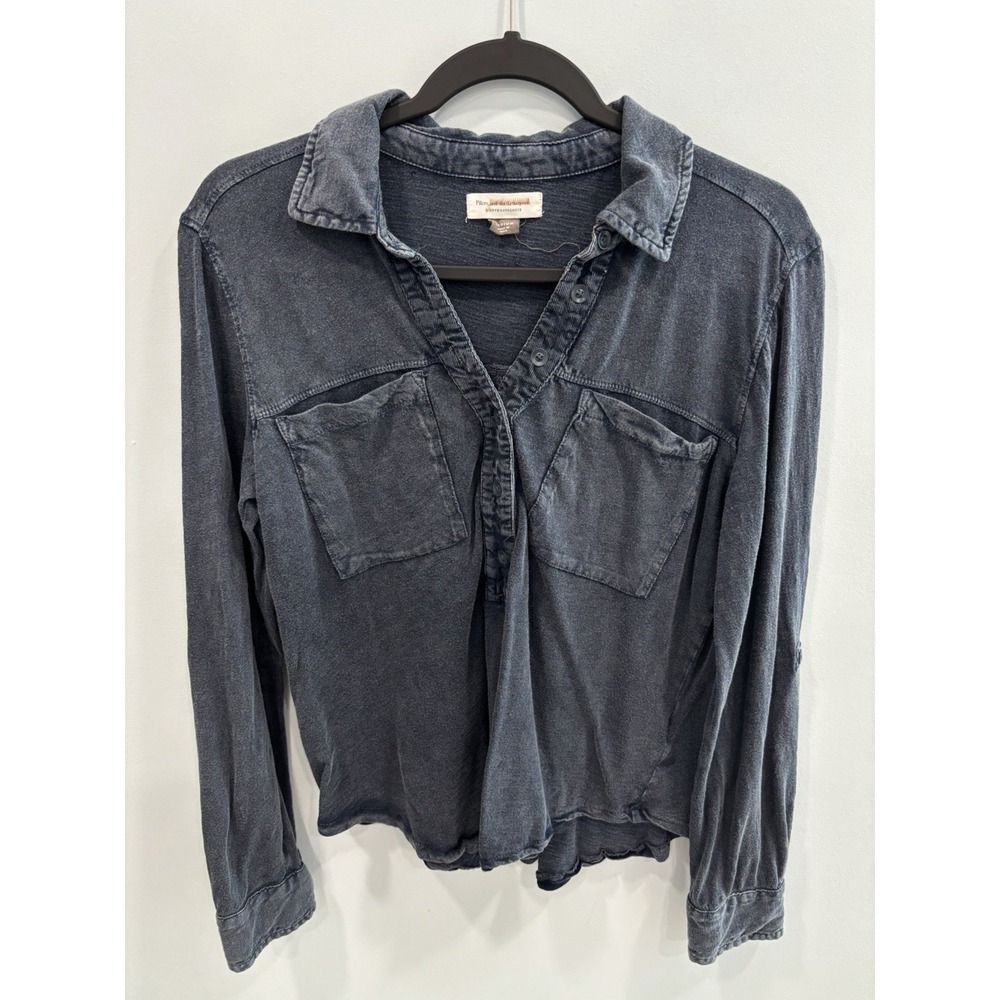 Pilcro Anthropologie Knit Top M Blue Gray Button Front Pockets Casual Lived In